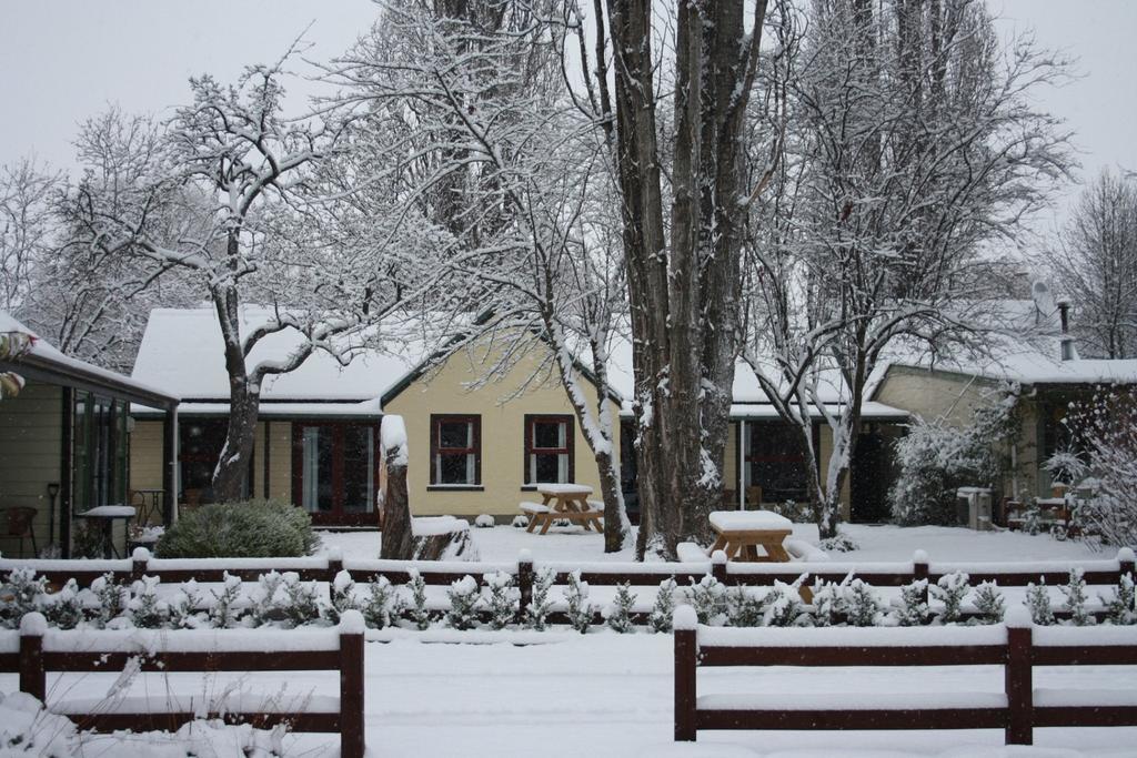 Shades Of Arrowtown Motel Exterior foto